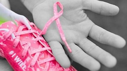 Με ροζ παπούτσια για τον καρκίνο του μαστού Τζάκα, Άρνολντ και Ντεπάι