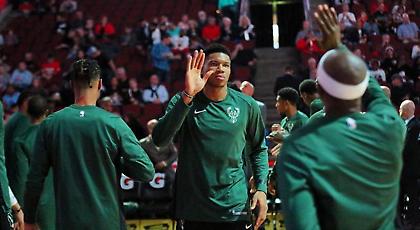 Συγκινεί ο Γιάννης για τον θάνατο του πατέρα του (pic)