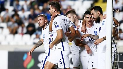 Το καθήκον της με Γιβραλτάρ και στο βάθος μπαράζ