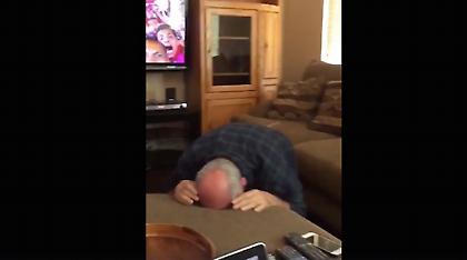 Συγκλονιστικό: Παππούς ξέσπασε με λυγμούς μετά την ιστορική πρόκριση της Αιγύπτου (video)