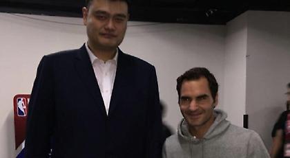 Επικό ποστάρισμα Φέντερερ για τη διαφορά ύψους με τον Γιάο Μινγκ (pic)