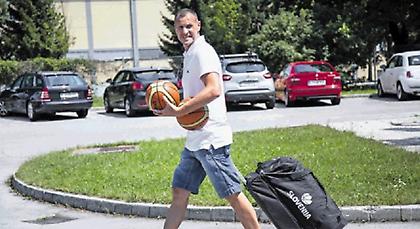 Με Τριφούνοβιτς στα προκριματικά η Σλοβενία