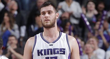 «Χόρτασε» παρκέ ο Παπαγιάννης – Ήττα για τους Κινγκς