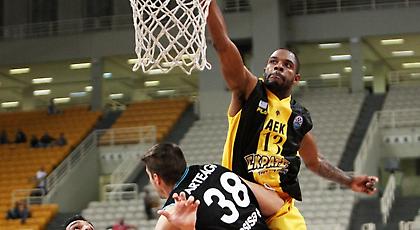 Το φοβερό κάρφωμα που… έχασε ο Μπάρλοου στο ΑΕΚ-Εστουδιάντες! (video)