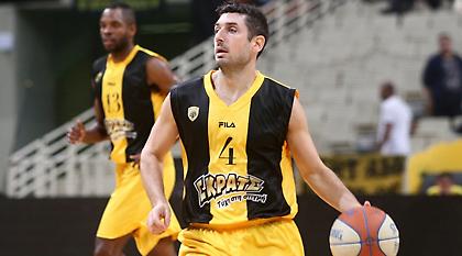 Το απίθανο τρίποντο του Ξανθόπουλου πίσω από το κέντρο! (video)