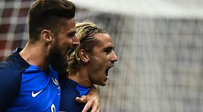 Απευθείας στη Ρωσία οι Γάλλοι, με μίνι-άγχος στα μπαράζ οι Σουηδοί (video)