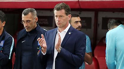 Σκίμπε: «Εάν δεν είσαι ομάδα δεν γίνεται να προχωρήσεις. Θα βρούμε τον τρόπο στα μπαράζ»