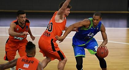 «Καθάρισε» την Τόφας η Ουλμ