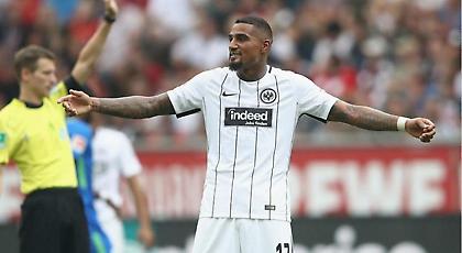 Μπόατενγκ: «Χρησιμοποιείτε το βίντεο για να βρίσκετε τους ρατσιστές»!