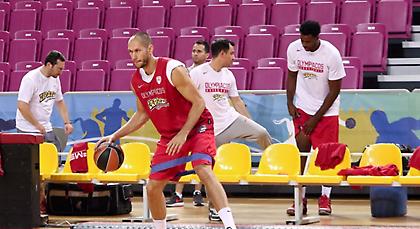 Χειρουργήθηκε ο Τιλί και μένει εκτός για πέντε μήνες!