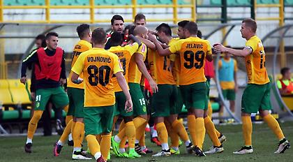 Σοκ για Ριέκα - Έχασε από την τελευταία!