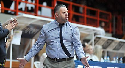 Γιατράς: «Σήμερα πανηγυρίζουμε, αλλά από αύριο… Πανιώνιος»