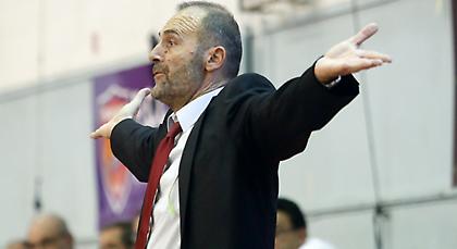 Καλαφατάκης: «Όποιος φοβάται, μένει στο σπίτι του»