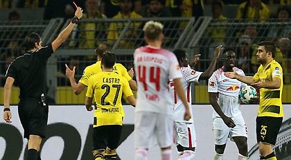 «Χαστούκι» για Ντόρτμουντ από Λειψία και… διαιτησία!