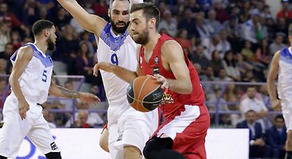 Πρόβλημα με Μάντζαρη στον Ολυμπιακό!