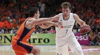 Εμφάνιση… εννιαετίας από Ντόντσιτς (video)