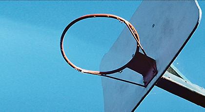 Διχτάκια σε όλα τα ανοιχτά γήπεδα μπάσκετ!