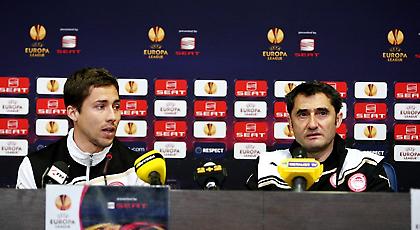 Φουστέρ: «Όλοι στον Ολυμπιακό αγαπάνε τον Βαλβέρδε»