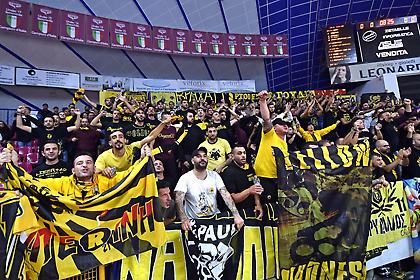 Η τρομερή κερκίδα της ΑΕΚ στη Βενετία (pics)