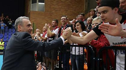 Παραιτήθηκε ο προπονητής της Νίμπουρκ