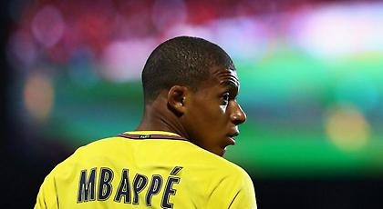 Δεν κρατιέται ο Εμπαπέ! (video)