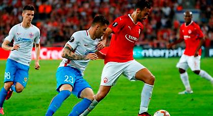 «Καθάρισε» η Στεάουα, χαμός για τη δεύτερη θέση