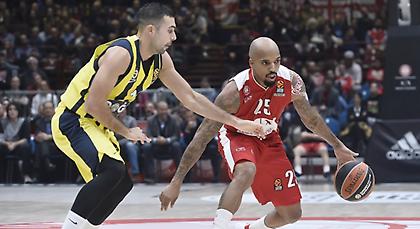 Έσπασε το… ρόδι με ηγέτη τον Σλούκα η Φενέρ!