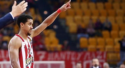 Ρόμπερτς: «Ευτυχώς κερδίσαμε, έχουμε περιθώρια βελτίωσης»