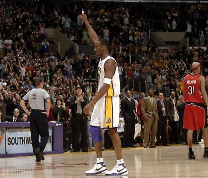 Ακόμα το …’χει ο Κόμπι Μπράιαντ! (video)