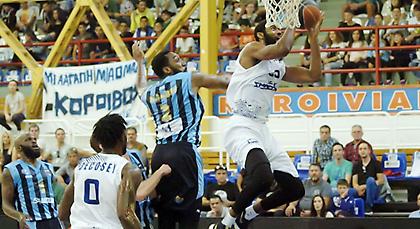 Ο Πόσλεϊ «ξέρανε» τον Κολοσσό, που «φωνάζει» στο τέλος!