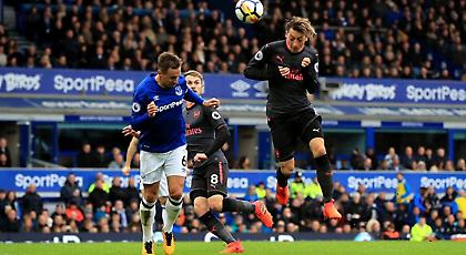 Ο Εζίλ έφερε… τούμπα την Έβερτον! (video)