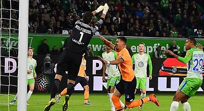 «Δάγκωσαν» στο 91’ οι «λύκοι»