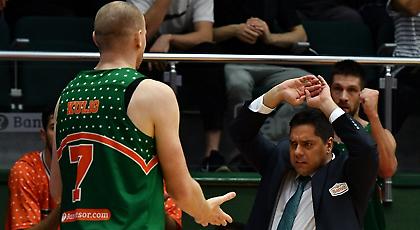 Πάνοπλη η Μπάνβιτ με ΑΕΚ