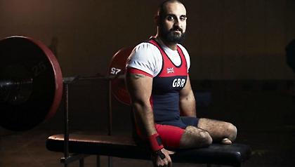 Απίθανο σχόλιο παραολυμπιονίκη για την άμυνα της Λίβερπουλ (pic)