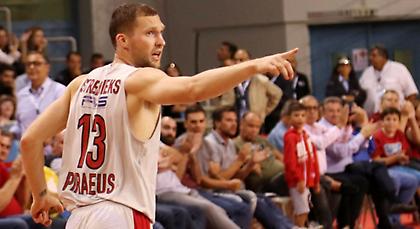 Στρέλνιεκς: «Όσοι είμαστε καλά, να βγούμε μπροστά και να καλύψουμε τους τραυματίες»