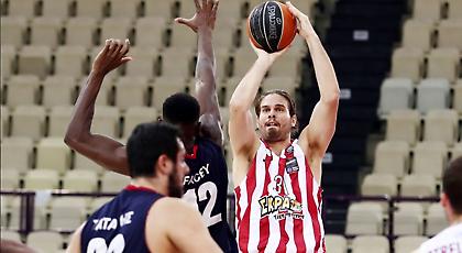 Μπόγρης: «Νικήσαμε μια ομάδα που μπορεί να φτάσει μακριά»