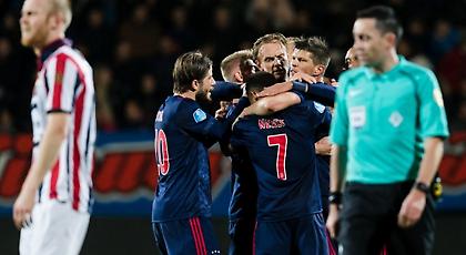 Με ανατροπή ο Άγιαξ τη Βίλεμ και στο κυνήγι της Αϊντχόφεν