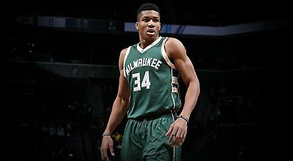 Ο Τζόρνταν, ο Κάρι και ο Γιάννης. Κανείς άλλος!