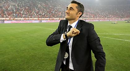 Αποθεώνει και τιμά Βαλβέρδε ο Ολυμπιακός