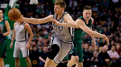 Στην G-League με απόφαση των Σπερς οι Μπέρτανς και Ουάιτ