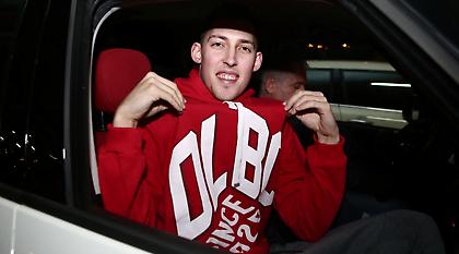 Ήρθε για Ολυμπιακό ο Γουίλτζερ (pics)