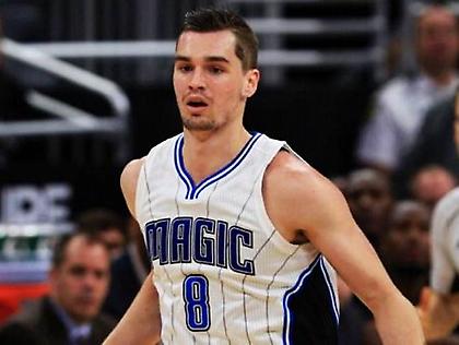 Παναθηναϊκός: «Επίθεση» αγάπης από τον κόσμο στον Χεζόνια (photo)