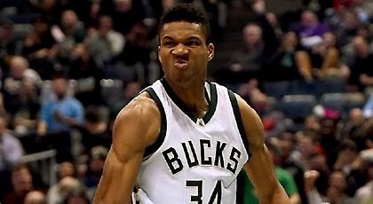 Οι ύμνοι του Sports Illustrated για τον Αντετοκούνμπο