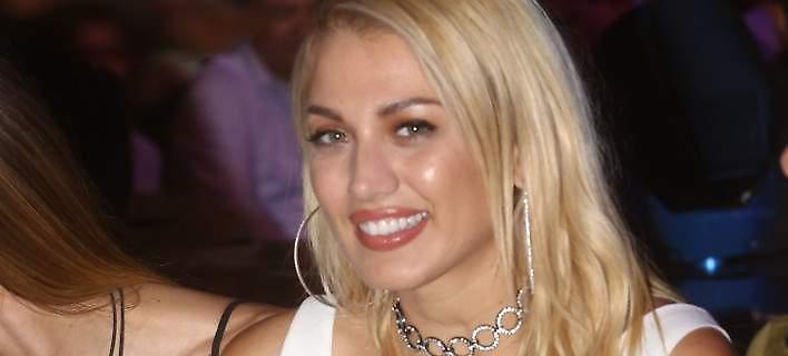 Νέα καριέρα για την Κωνσταντίνα Σπυροπούλου: Καθηγήτρια σε λύκειο της Αργυρούπολης (pics-video)