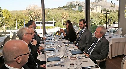 Το επίσημο γεύμα της ΑΕΚ στην Μίλαν (pics)