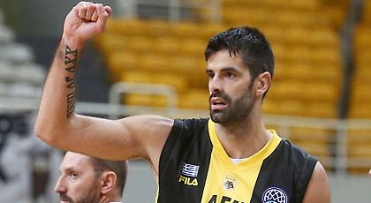 Απίθανη παιδική φωτογραφία του Ντούσαν Σάκοτα (pic)