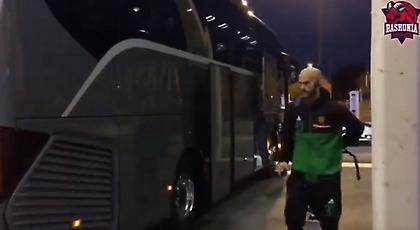 Η άφιξη του Παναθηναϊκού στη «Φερνάντο Μπουέσα Αρένα» (video)