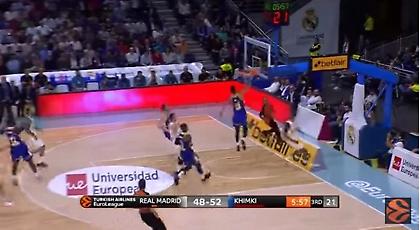 «Περπάτησε» στον αέρα και κάρφωσε τη Ρεάλ ο Γκιλ (video)