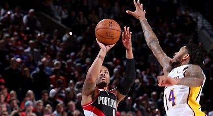 Οι Γουόριορς «έπνιξαν» τους Σπερς-Ο Λίλαρντ «τάβλιασε» τους Λέϊκερς