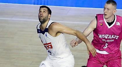 Ευρωλίγκα: Κορυφαίος ριμπάουντερ ο Ρέγες, «πέρασε» τον Μπουρούση